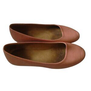 Wanted Margo Women's Size 7 Pale Pink/Peach Colored Ballerina Flats Comfort